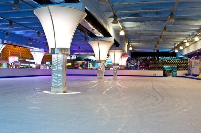 Каток Аляска открыт для ваших спортивных занятий по начальной подготовке катания на коньках