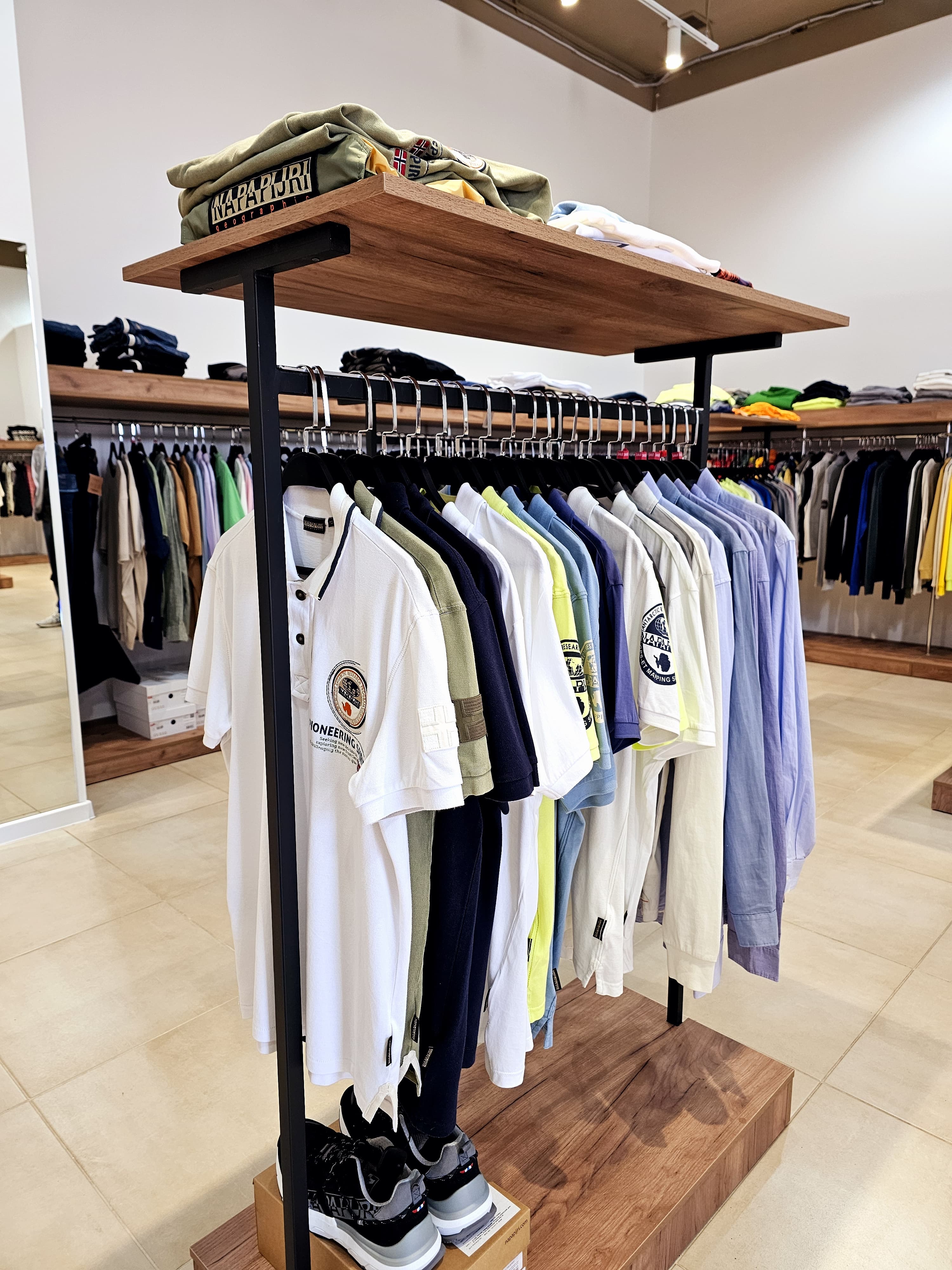 Яркие новинки уже в магазине Discount original