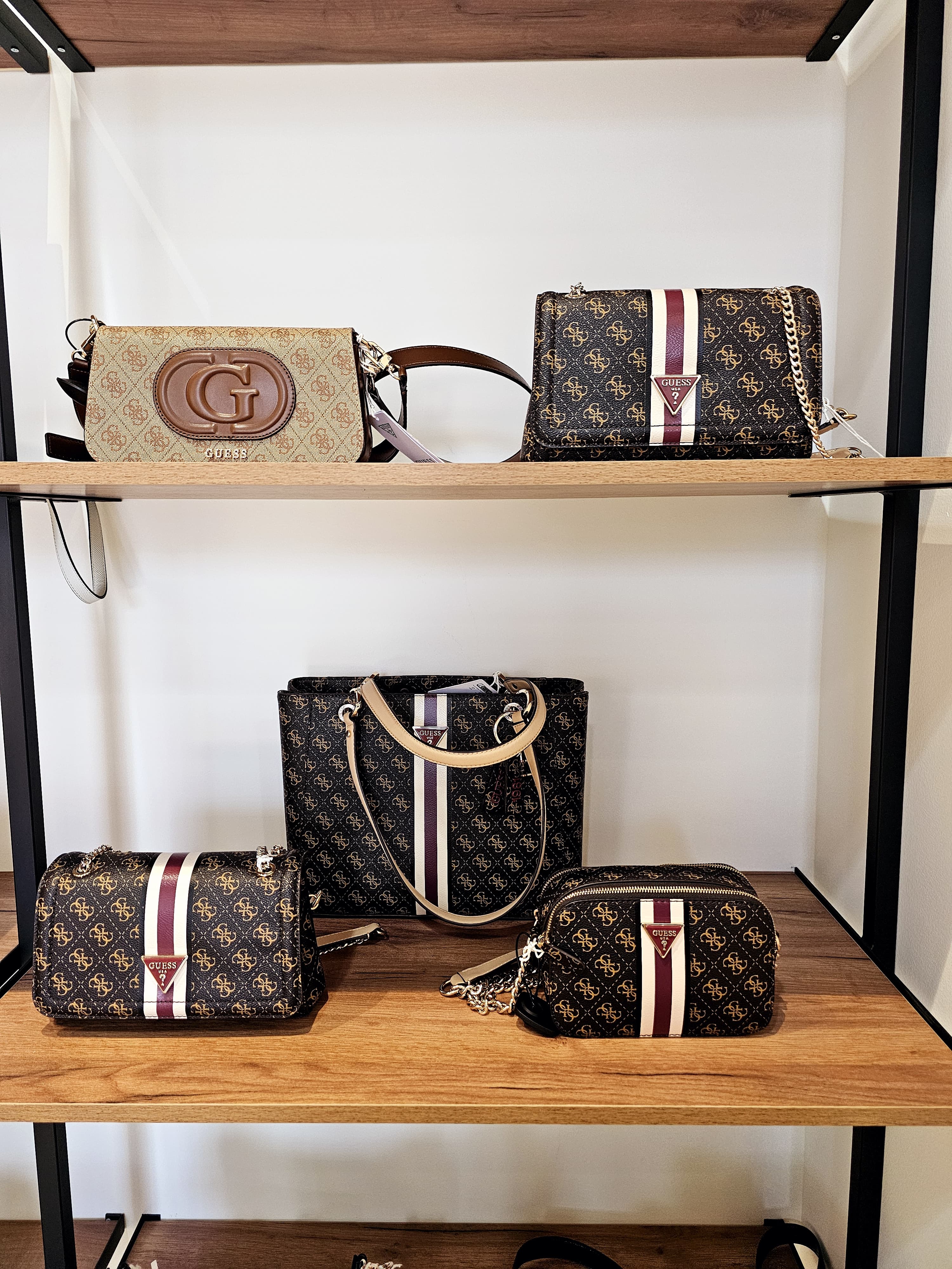 Яркие новинки уже в магазине Discount original