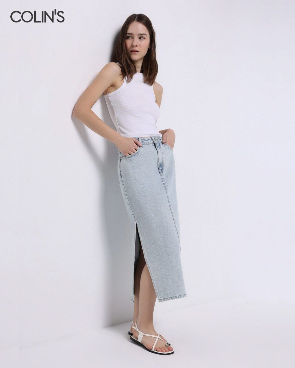 Denim vibes от Colin’s: стиль, свобода и солнечное настроение.